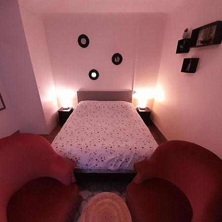 Bed and Breakfast La Chaloupe 4 Thiers Zewnętrze zdjęcie